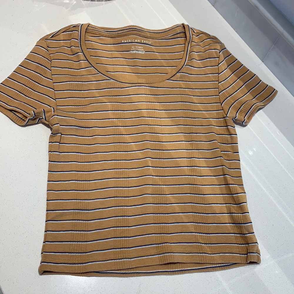 American Eagle tee